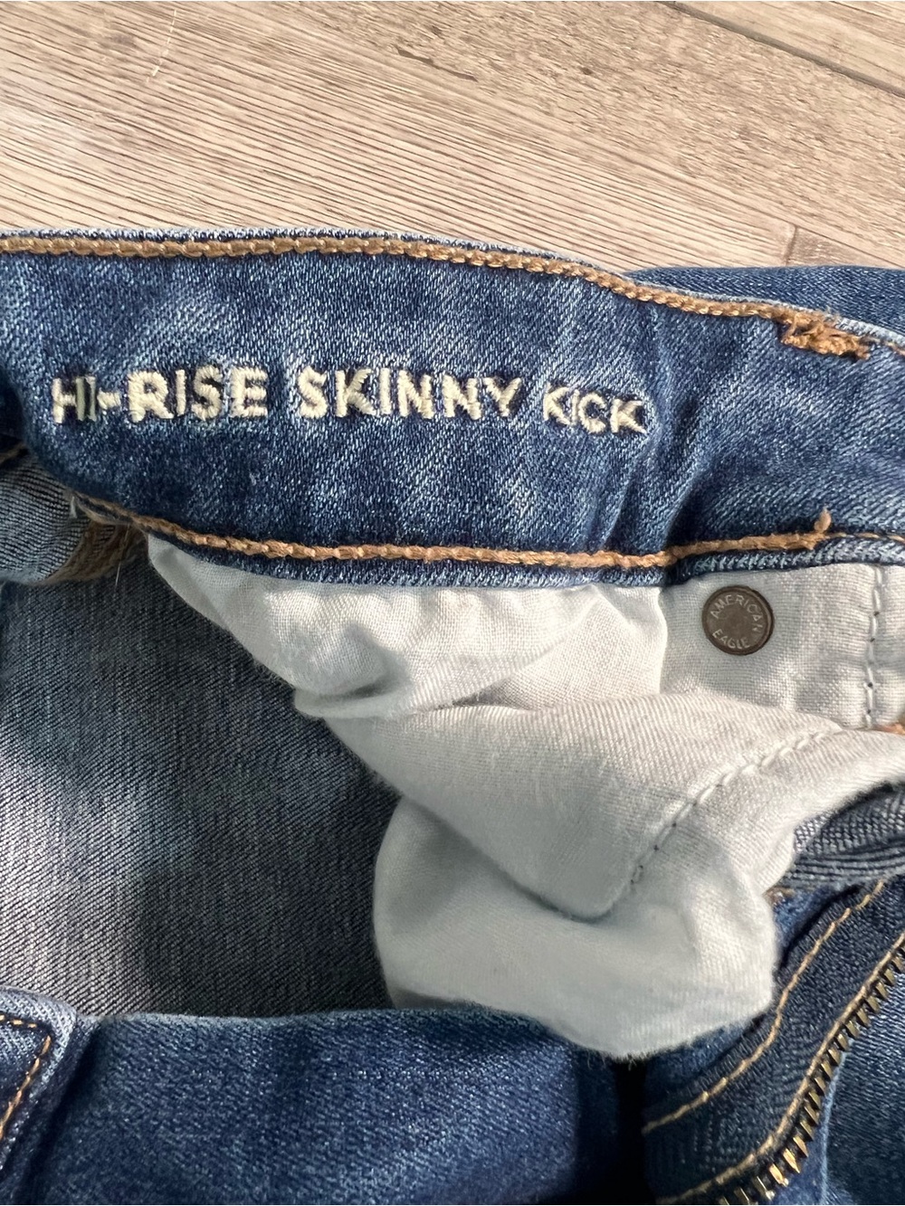 American Eagle Outfitters Women's High Rise Skinny Kick Jeans - Picture 3 of 5